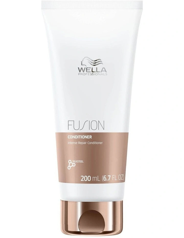 Wella Fusion Интензивен Възстановяващ Балсам с Аминокиселини 200ml за увредена коса.